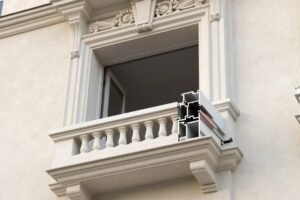 إطارات نوافذ من زخارف جي ار سي