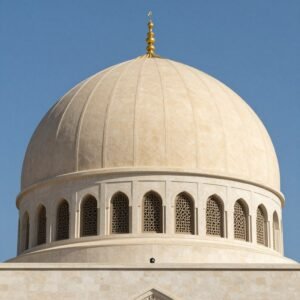 قبة مسجد مصنوعة من الجي ار سي مع زخارف إسلامية