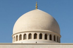 قبة مسجد منفذة بالجي ار سي مع زخارف إسلامية