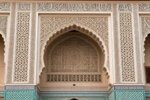 مشربيات وزخارف إسلامية منفذة بالجي ار سي