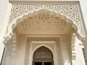 مظلات جي ار سي بزخارف إسلامية لمدخل مسجد